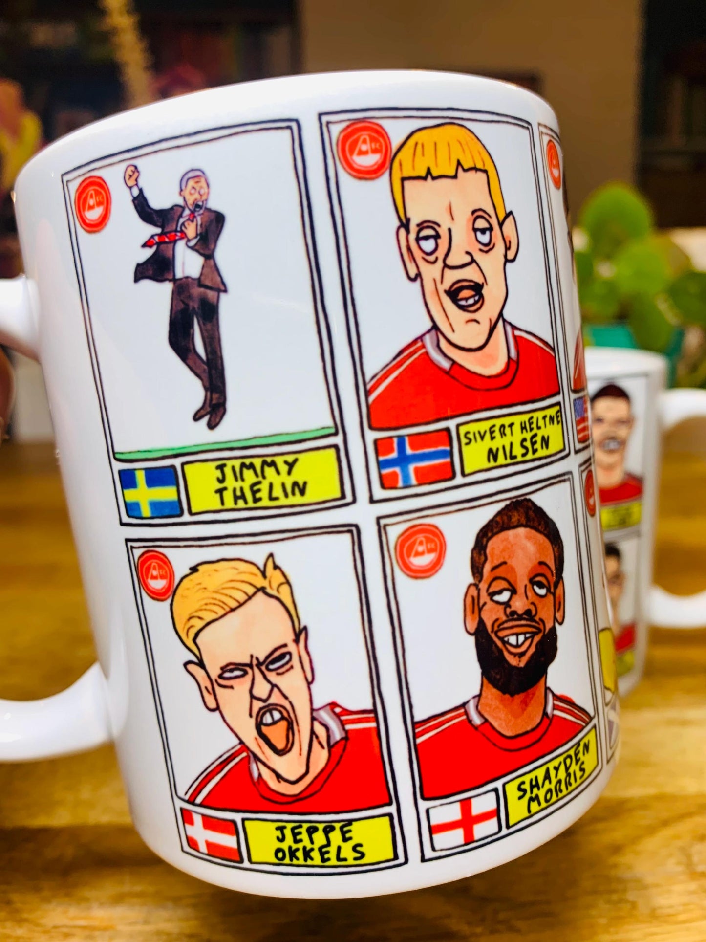 Aberdeen Vol 2 - Scottish Cup Winners 24/25 No Score Draws Mug Set - Set of TWO DIFFERENT 11oz Ceramic Mugs with Wonky Dons Panini-Doodles