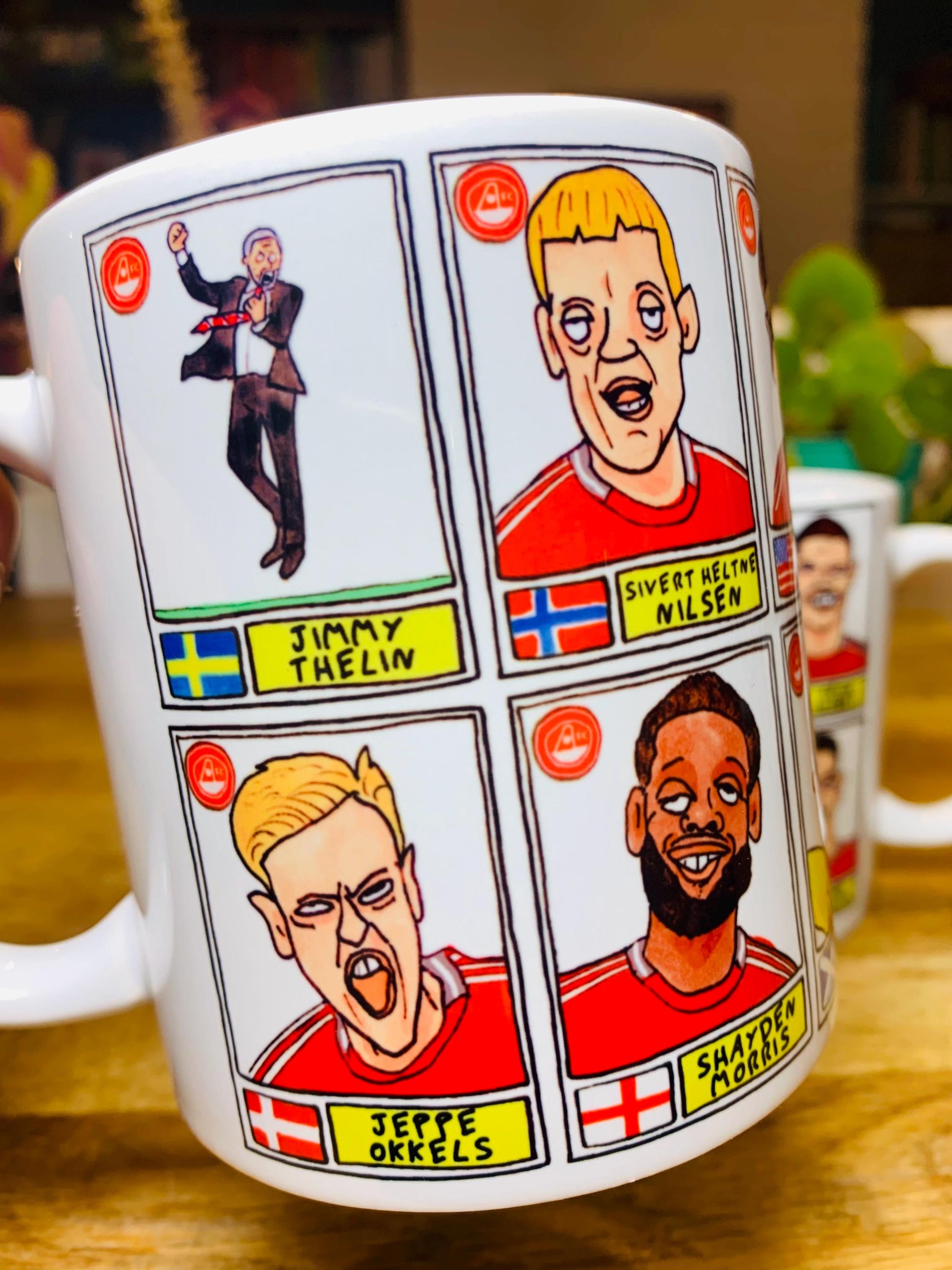 Aberdeen Vol 2 - Scottish Cup Winners 24/25 No Score Draws Mug Set - Set of TWO DIFFERENT 11oz Ceramic Mugs with Wonky Dons Panini-Doodles